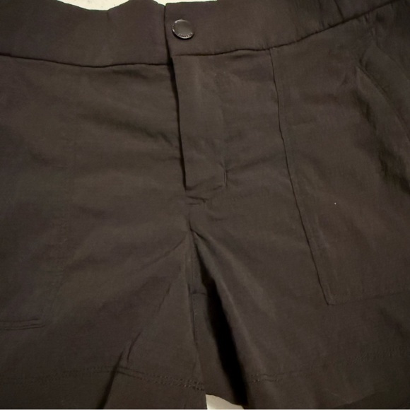 Athleta Trekkie Black Shorts Size 4 - Picture 3 of 7